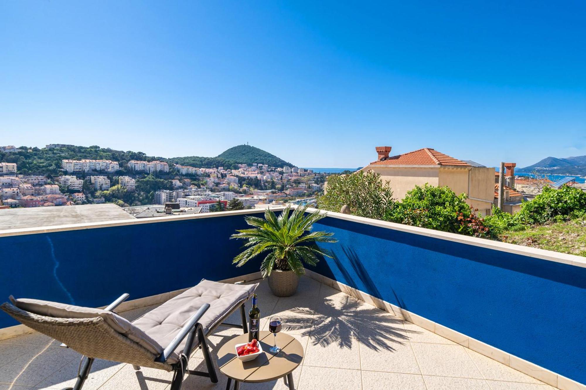 Terrace, View & Barbecue Apartamento *